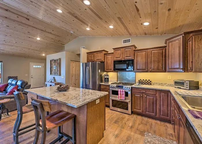 1 Mi To Rainbow Lake: Newly Built & Woodsy Retreat Pinetop-Lakeside