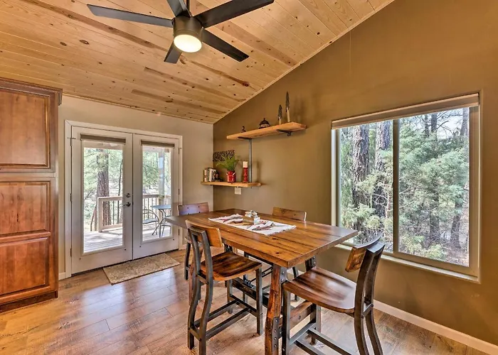Holiday home 1 Mi To Rainbow Lake: Newly Built & Woodsy Retreat Pinetop-Lakeside
