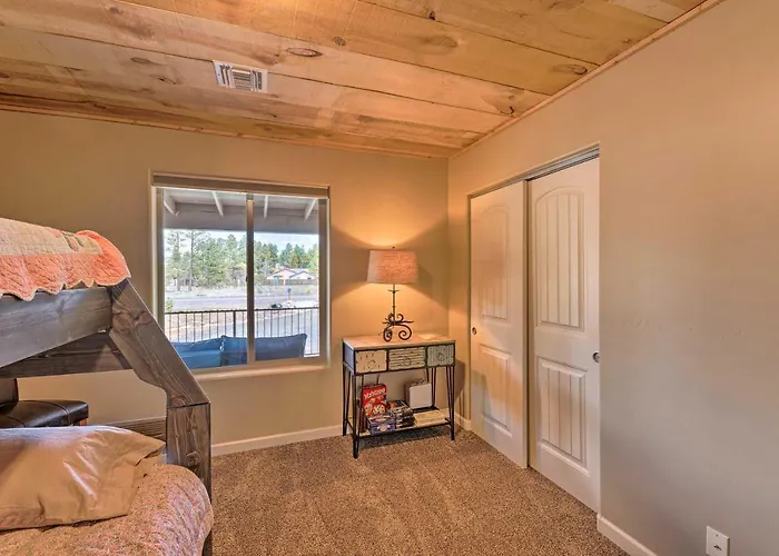 1 Mi To Rainbow Lake: Newly Built & Woodsy Retreat Pinetop-Lakeside