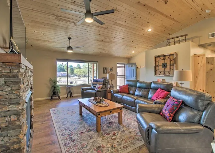 Holiday home 1 Mi To Rainbow Lake: Newly Built & Woodsy Retreat Pinetop-Lakeside