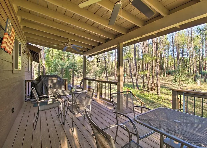 1 Mi To Rainbow Lake: Newly Built & Woodsy Retreat *